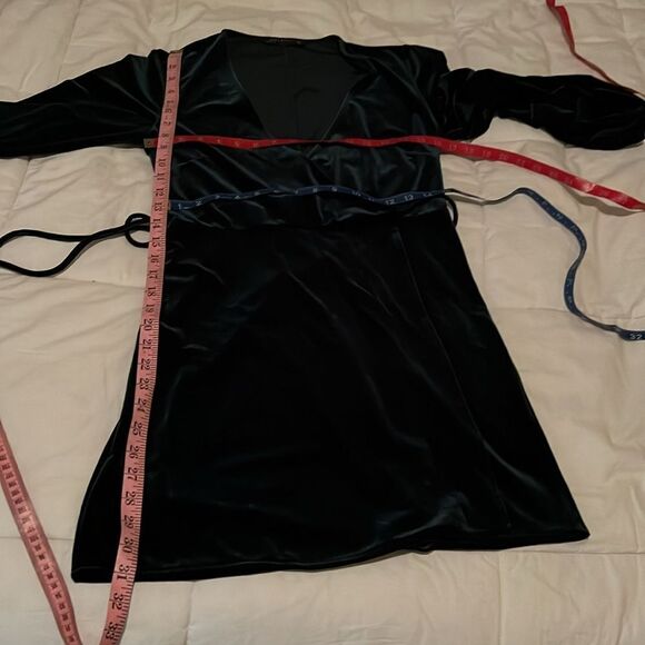 Zara Women Dress Sz XS Green Velvet V Neck Slimming Side Wrap Mini Long Sleeve - Picture 10 of 10